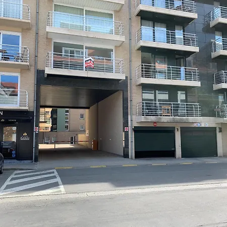 Oceanfront Haven 니우포르트