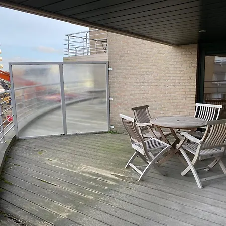 Oceanfront Haven Apartmán