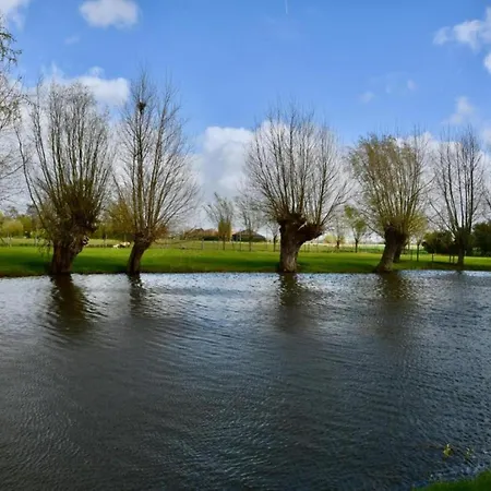 Oceanfront Haven Apartmán *